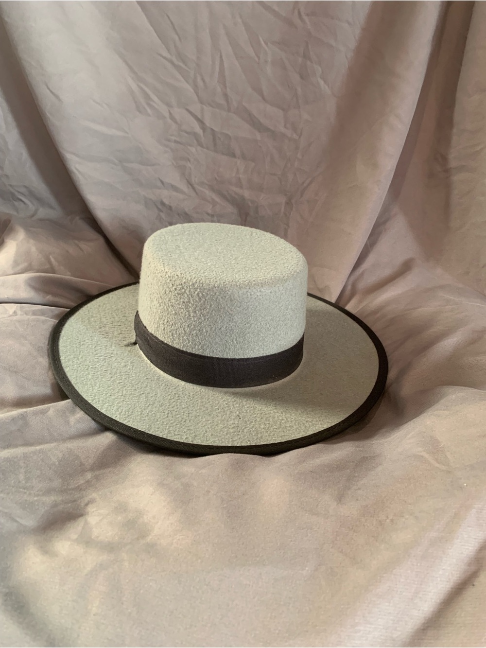 Wide Brim Felt Hat with Contrast Trim - Dove Grey - Vintage